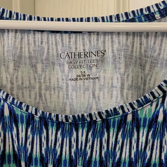 Catherine's Plus Sized women's tops - Picture 3 of 4